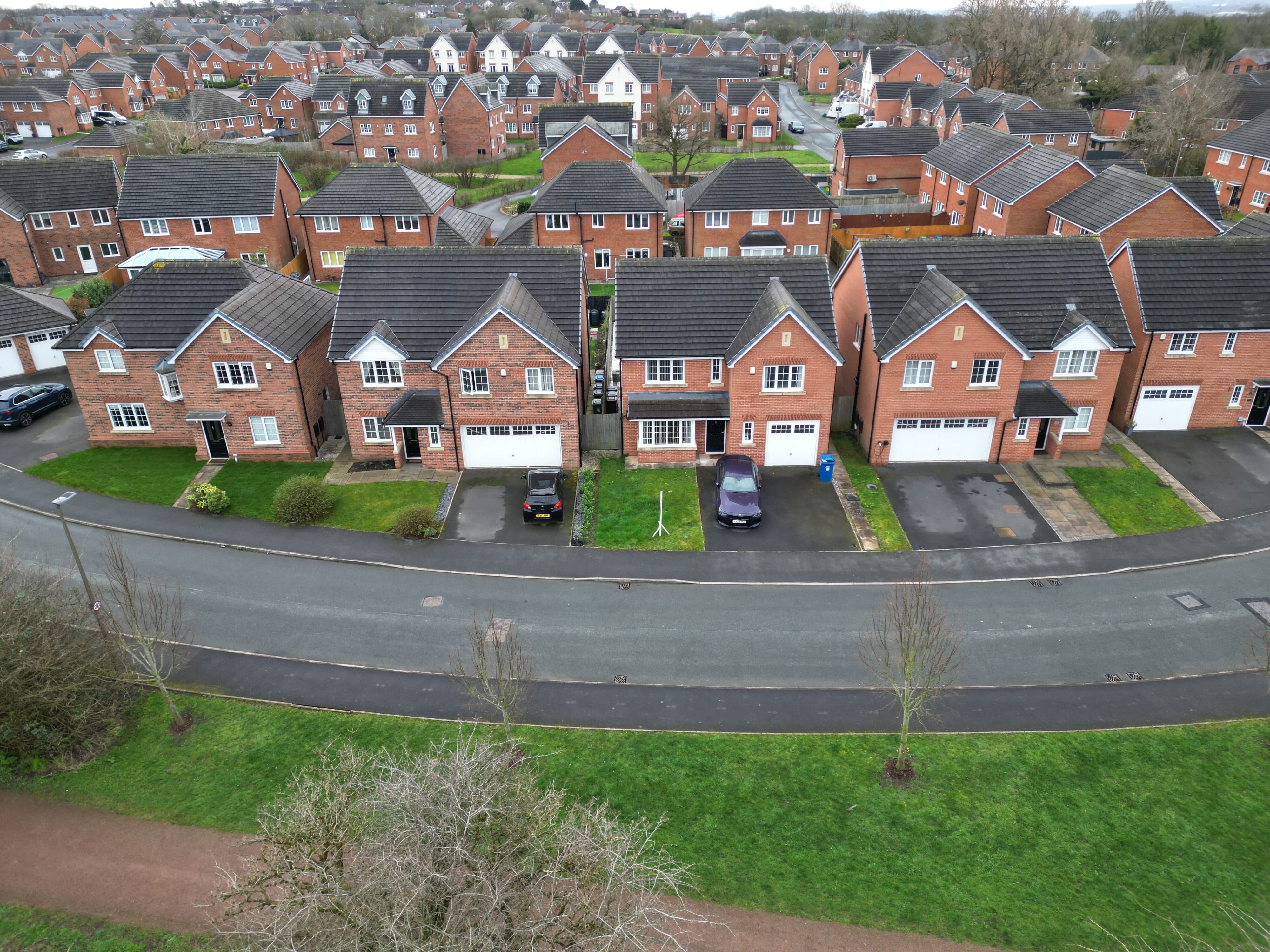 Rosebay Gardens, Standish, WN6