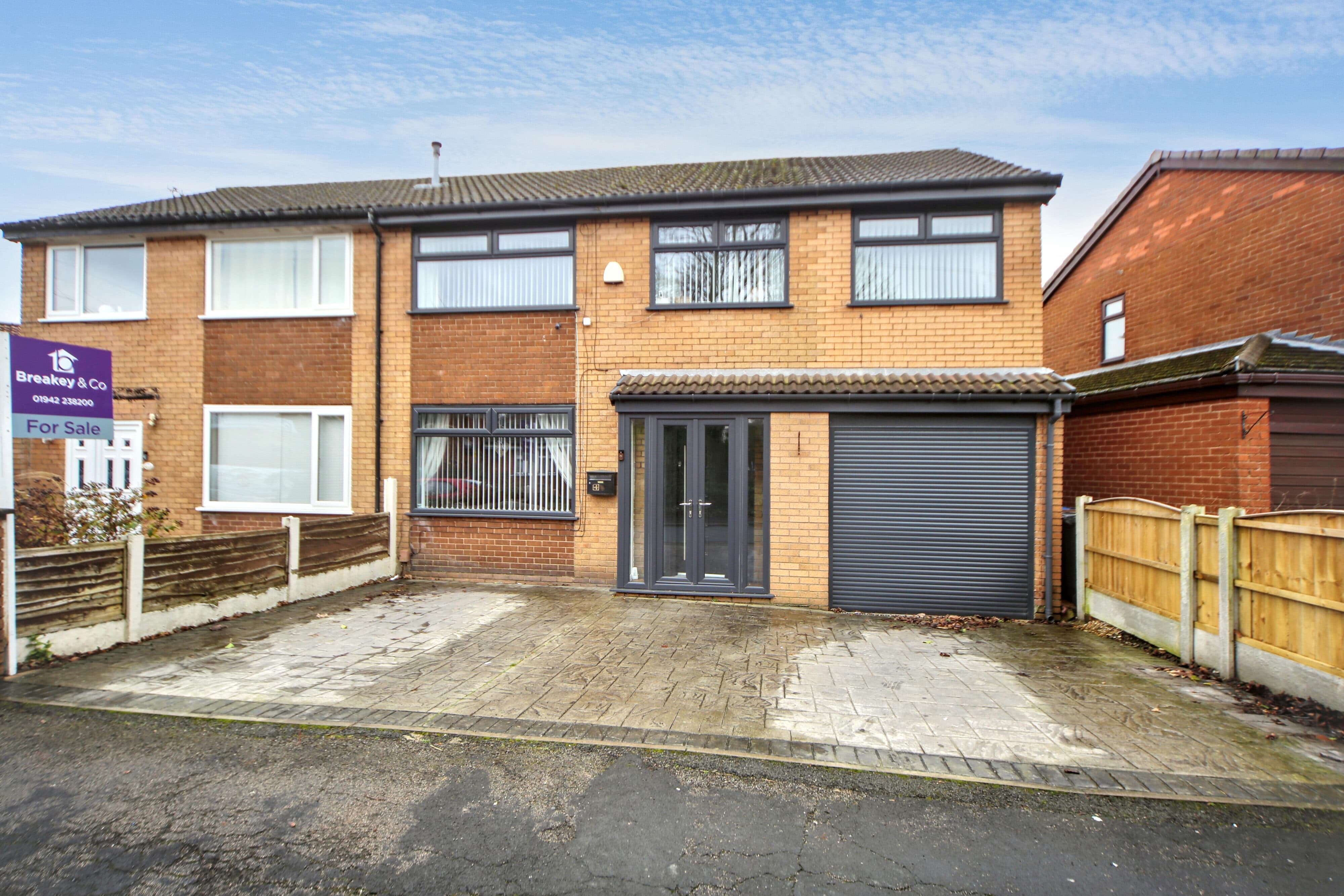 Chapel Street, Pemberton, WN5