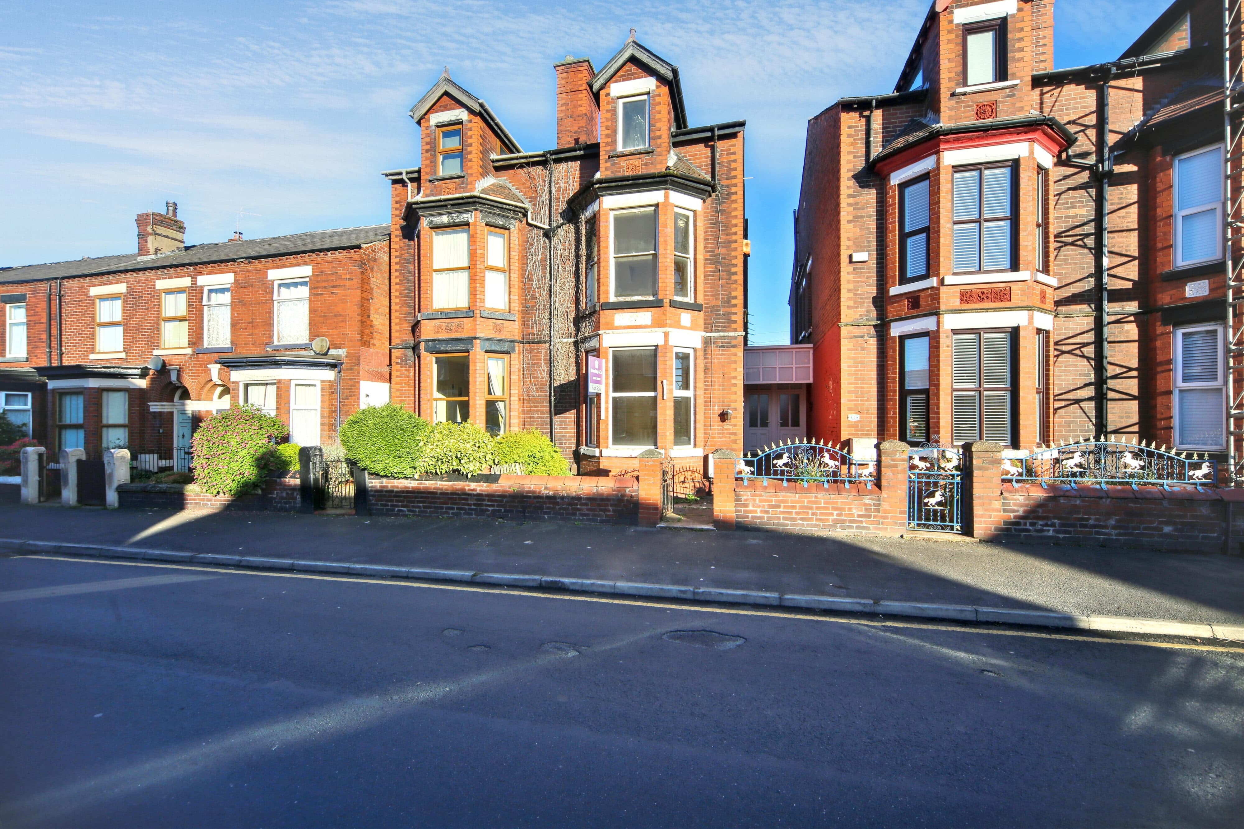 The Avenue, Leigh, WN7